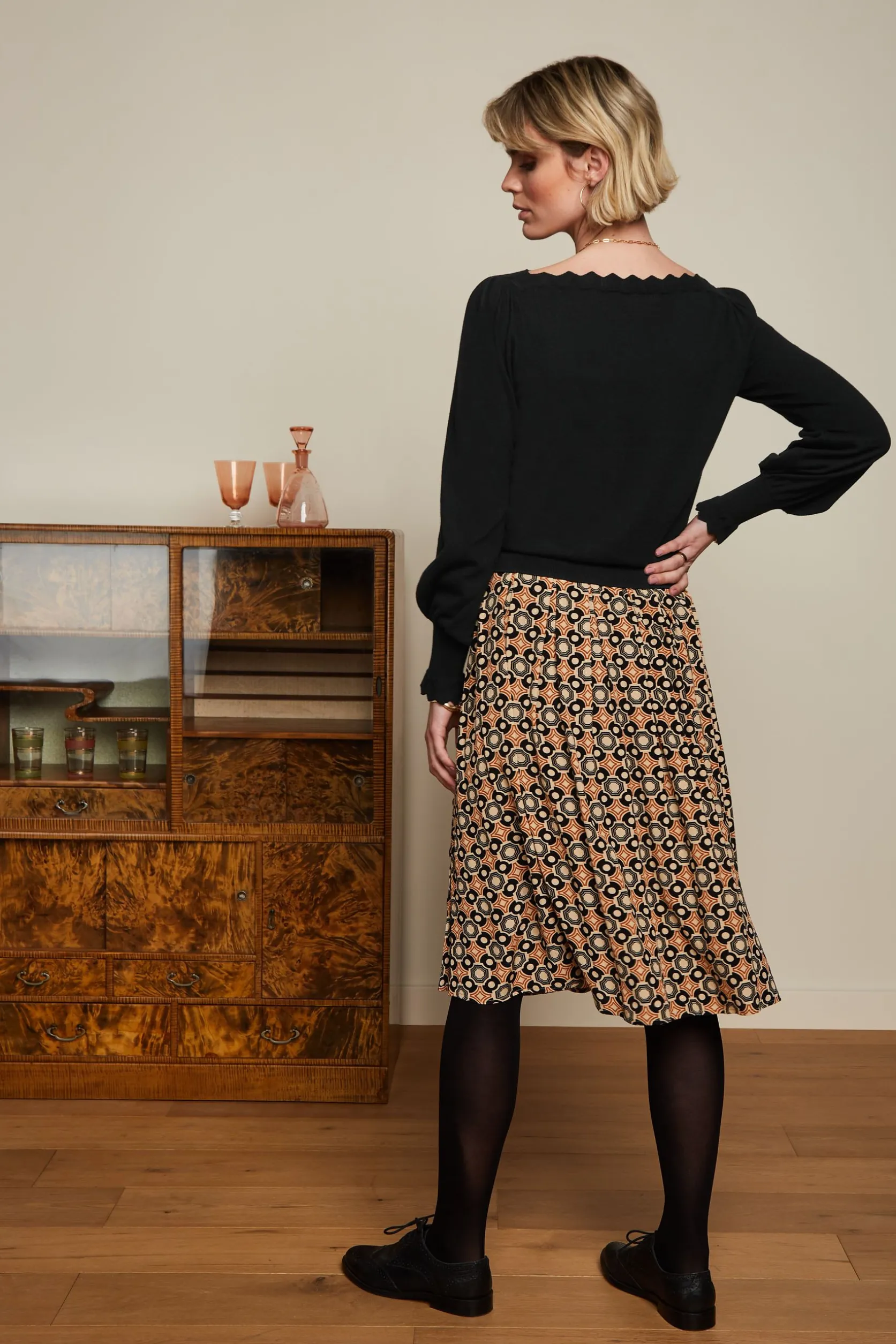 arianna_pleat_skirt_ozzy_4.webp Arianna Pleat Skirt Ozzy*King Louie Sale