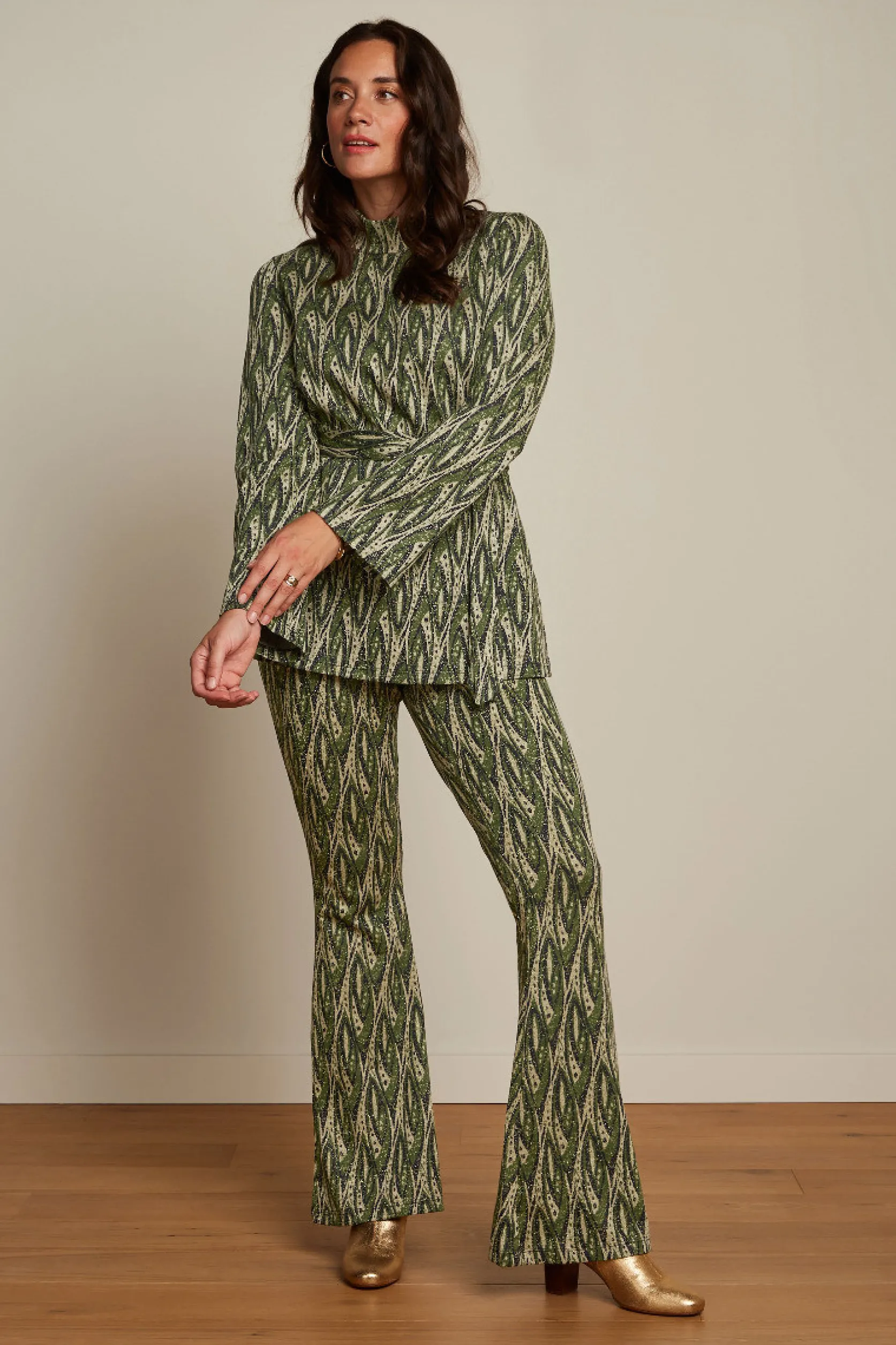 border_flared_pants_victory_2.webp Border Flared Pants Victory*King Louie Cheap