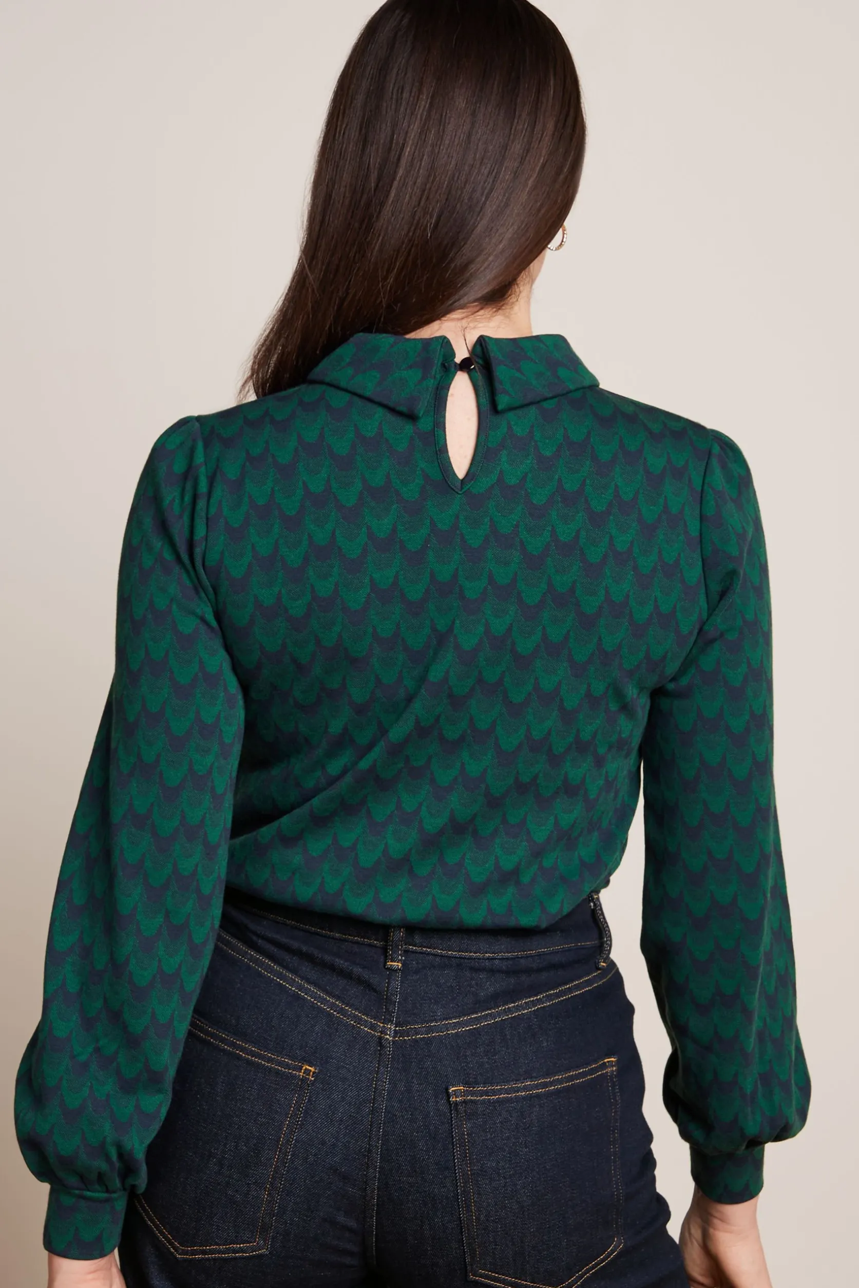 dita_top_bell_sleeve_duffy_jacquard_2.webp Dita Top Bell Sleeve Duffy Jacquard*King Louie Flash Sale