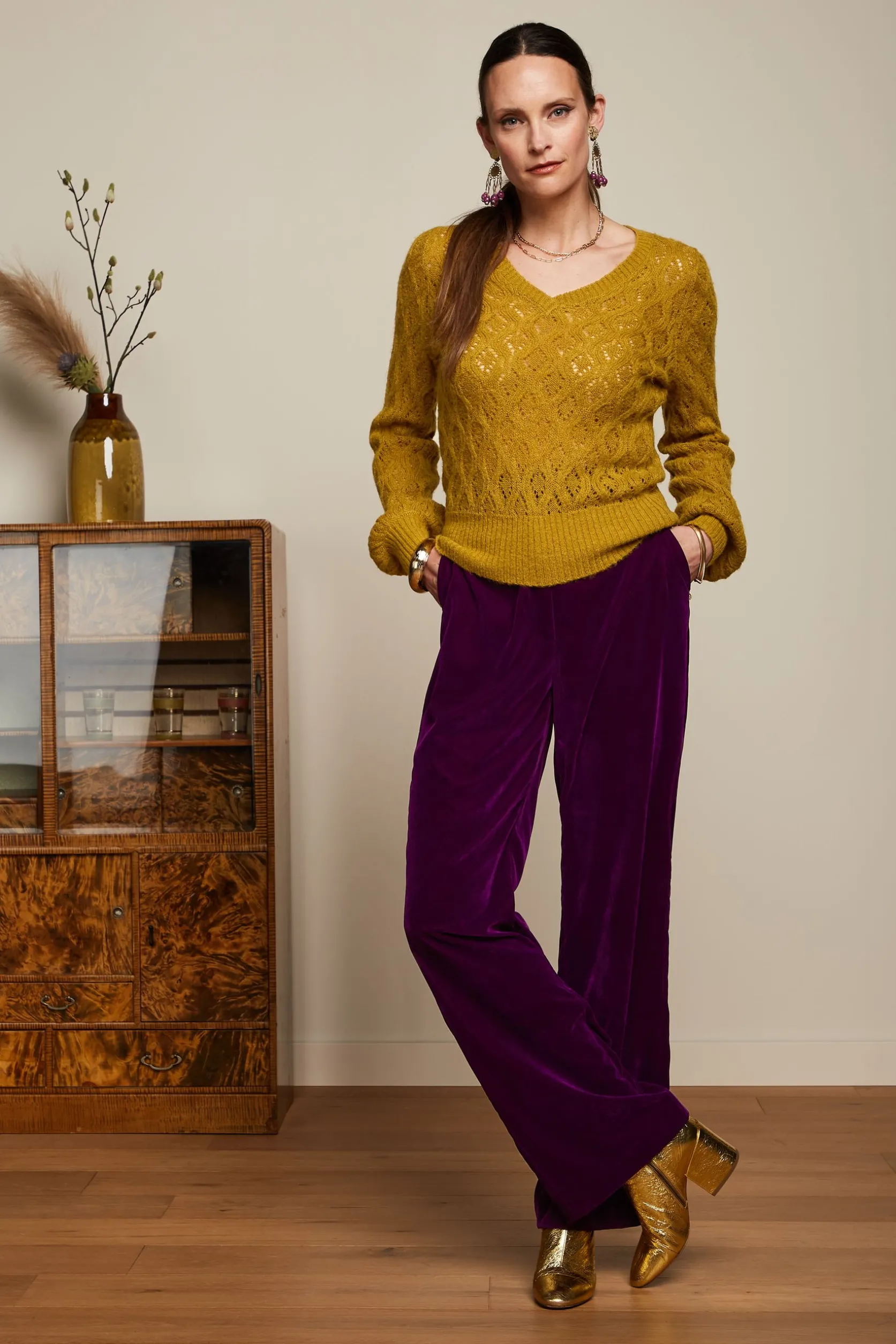 v_neck_borgo_1.webp V Neck Borgo*King Louie Store