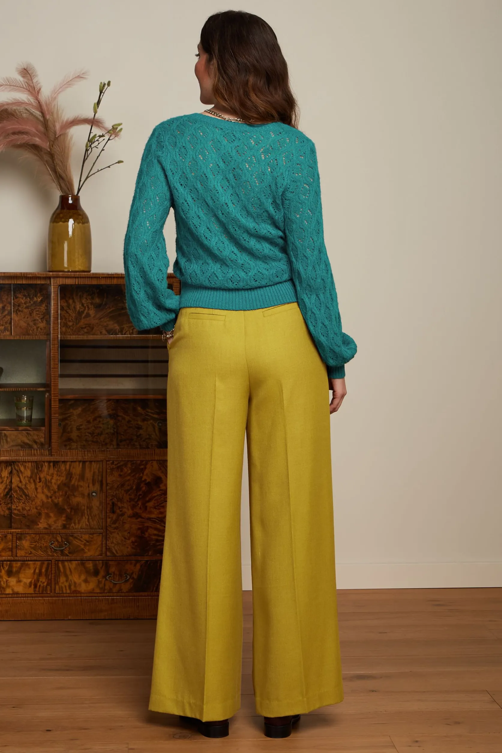 v_neck_borgo_2-2.webp V Neck Borgo*King Louie Outlet